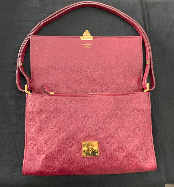 Louis Vuitton Fascinante Red Leather Shoulder Bag (Pre-Owned)