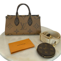 LOUIS VUITTON - OnTheGo East West Bag