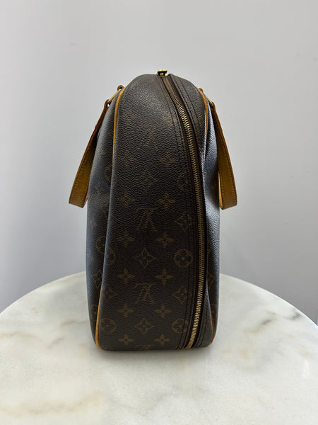 Louis Vuitton Excursion Bag - Handbags & Purses - Costume