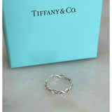 TIFFANY & Co. - Infinity Narrow Band Ring